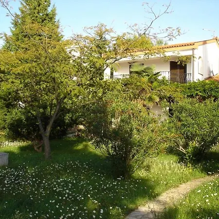 Beachfront 4526-3 Apartment Punat