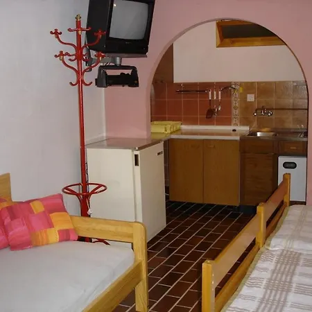 Apartment Beachfront 4526-3 *